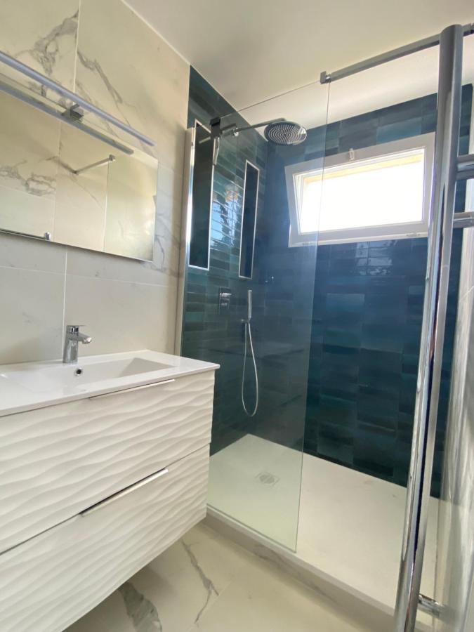 T3 Climatise Villa Juana Avec Parking Et Proche Plage Antibes Luaran gambar